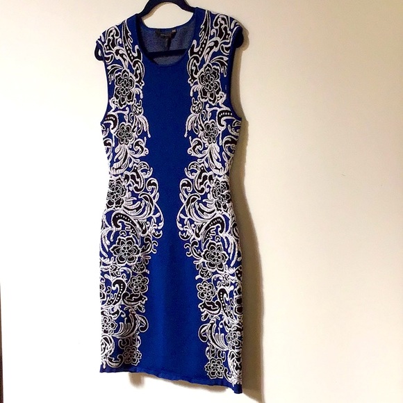 BCBGMaxAzria Size Large Blue + White Knit Ellena Dress - Picture 10 of 11